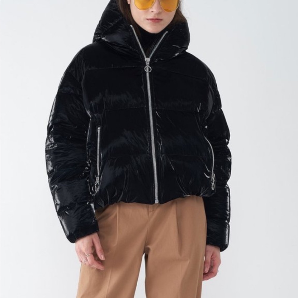 Sosken Studios Jess Blk Pearlize Short Down Jacket